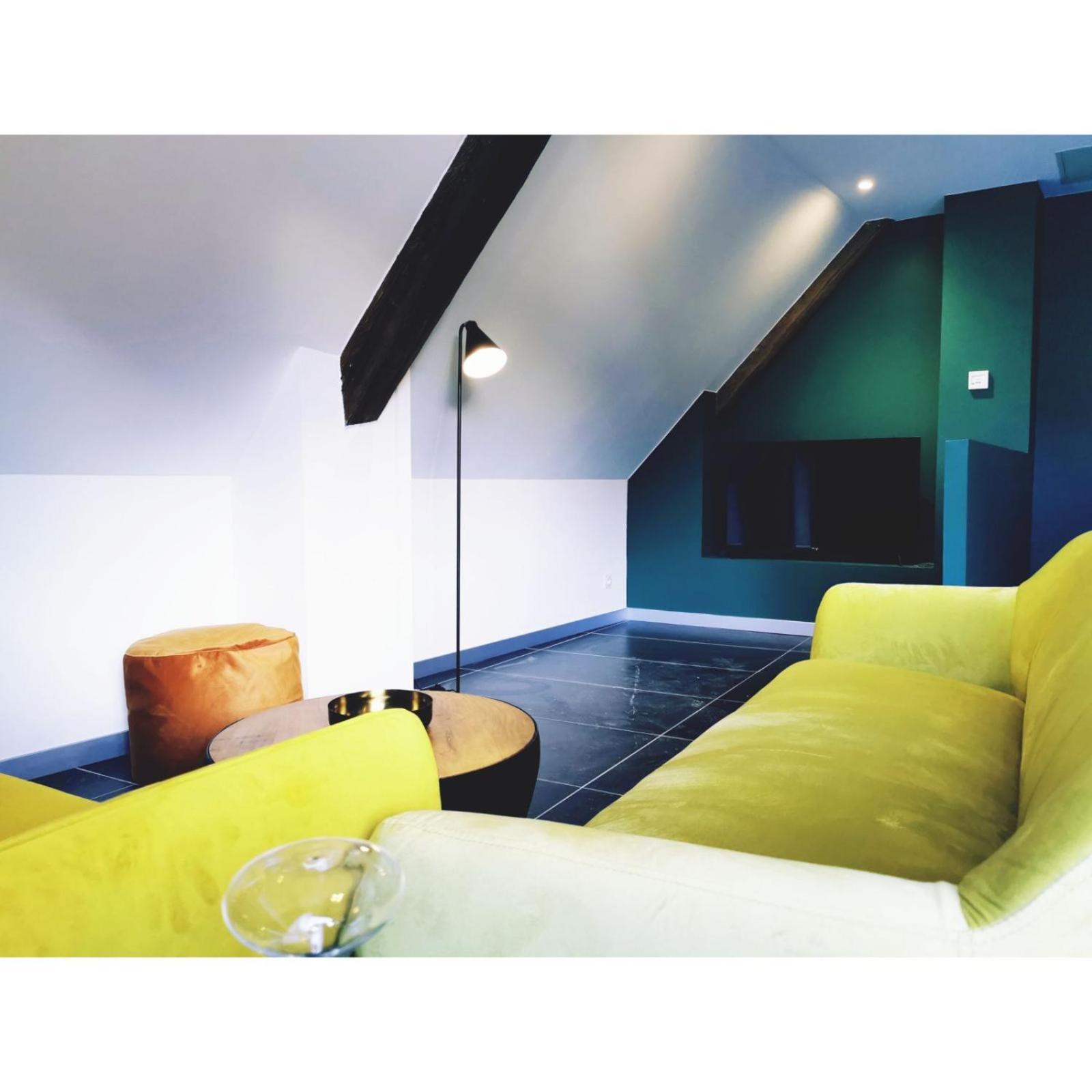 Chalet Cote Cour A 10 Min De La Station Oz Exterior photo